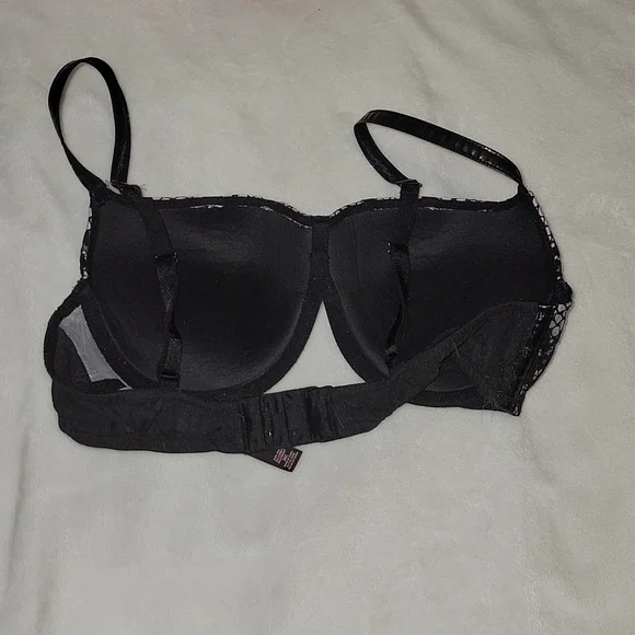 VS Balconette Faux Leather & Fishnet Bra sz 36C - Picture 3 of 4
